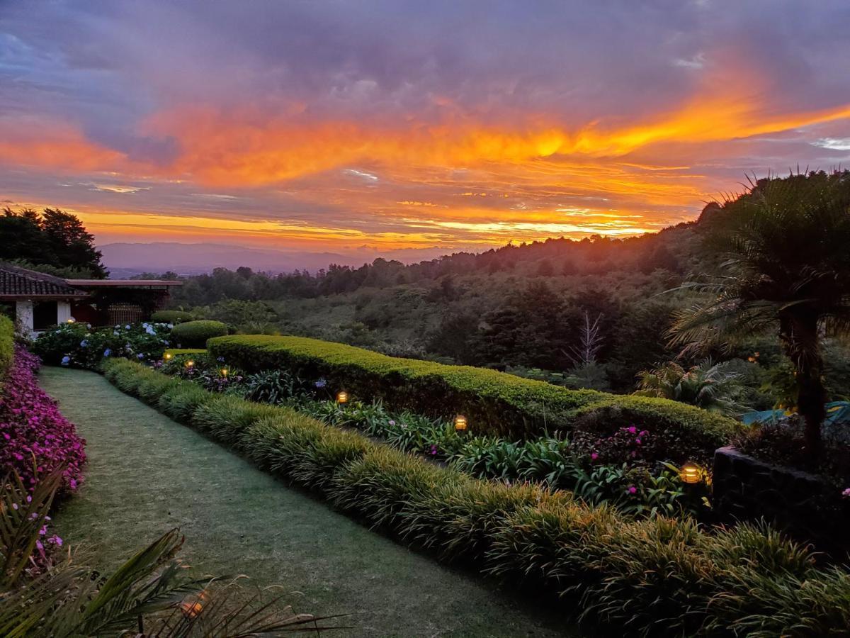 Hotel Finca Paraiso Mountain Retreat Near San Jose Airport à Birrí Extérieur photo