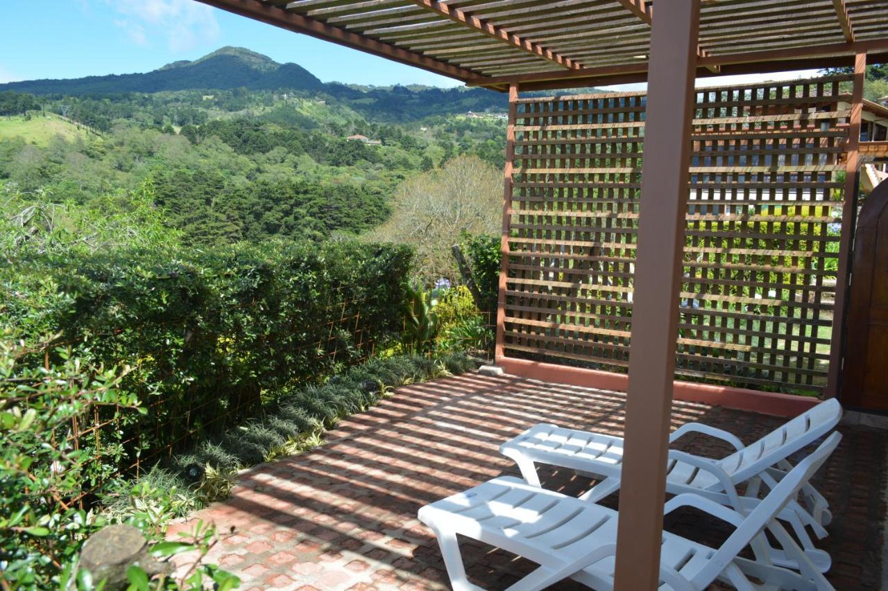 Hotel Finca Paraiso Mountain Retreat Near San Jose Airport à Birrí Extérieur photo